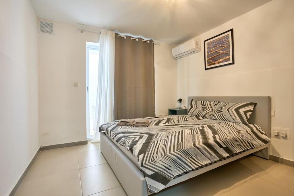 Urban Front - Walking Distance From Paceville And St George Bay Beach Is-Swieqi Dış mekan fotoğraf