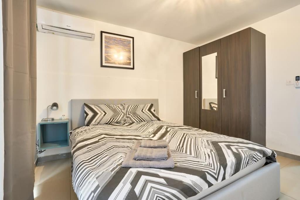 Urban Front - Walking Distance From Paceville And St George Bay Beach Is-Swieqi Dış mekan fotoğraf